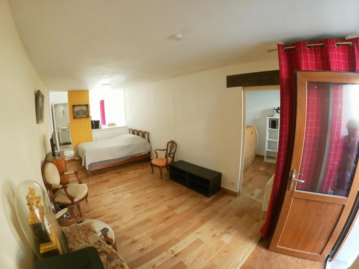 Appartement En Plein Coeur De ميلي-لا-فوريه المظهر الخارجي الصورة